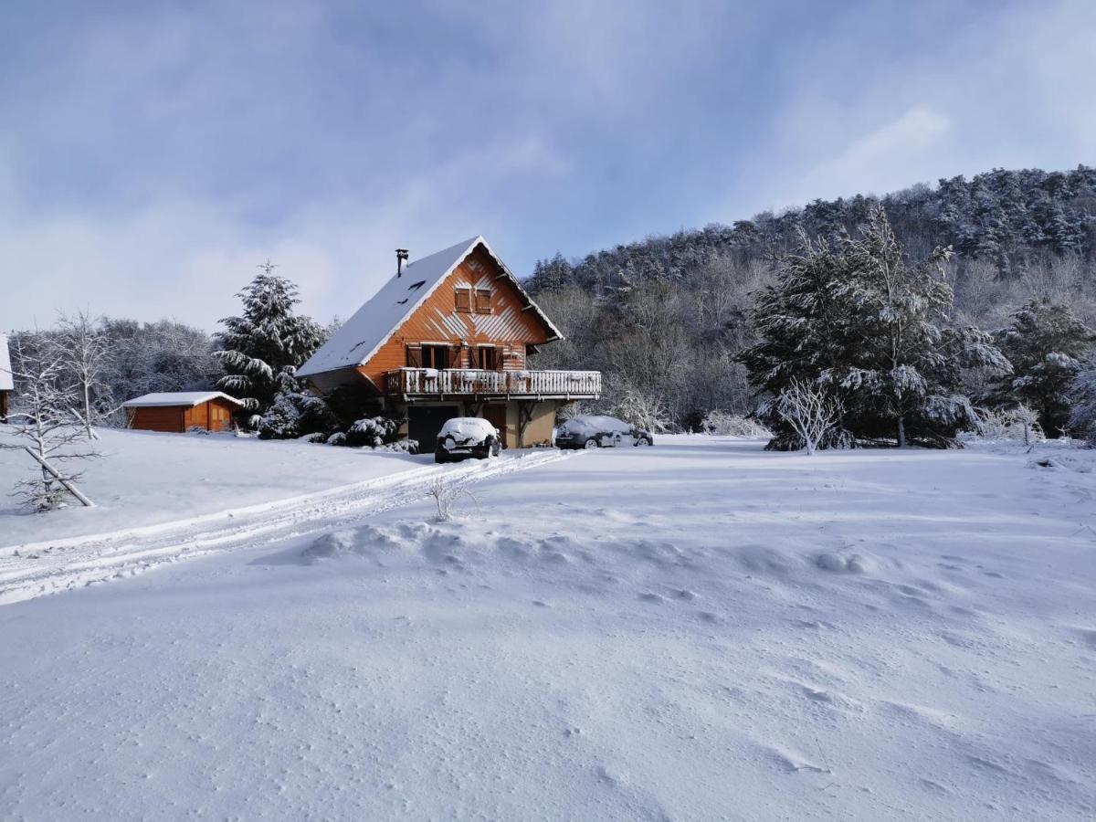 Chalet Entre Lac Et Volcan Мурол Екстериор снимка